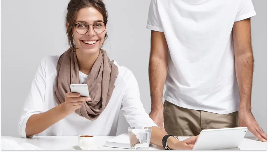 Campanha de conscientização sobre o janeiro branco, símbolo de esperança representado por uma fita branca com mensagem de cuidado com a mente e vida.