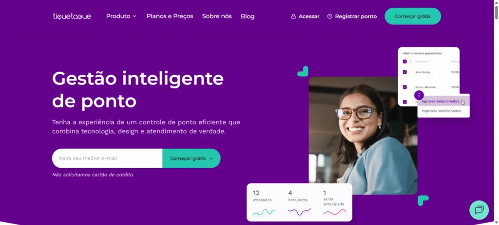 Landing page com o texto “Gestão inteligente de ponto”, botão “Começar grátis” e imagem de uma mulher sorrindo usando computador, com cards de controle de horas e acompanhamento de ponto eletrônico.