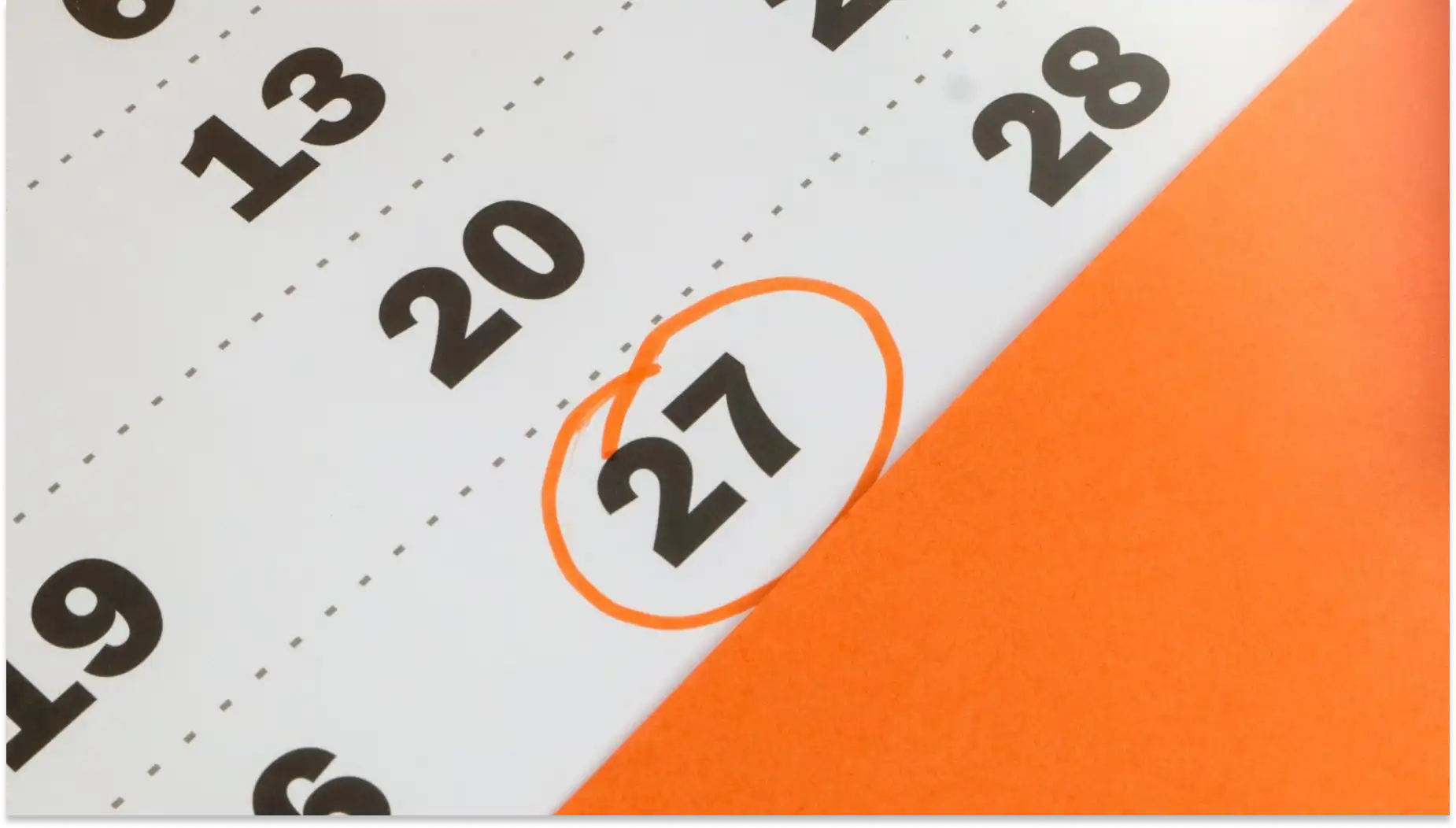 Calendário marcando um feriado de 2026.