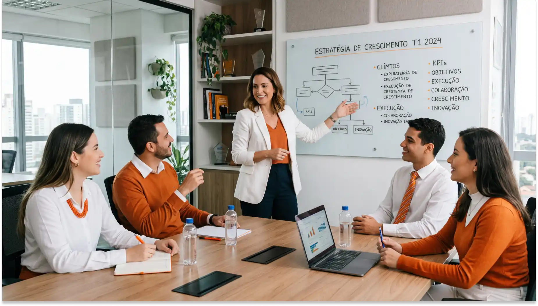 Equipe em sala de reuniões discutindo soft skills com uma mulher apresentando um quadro branco com estratégia de crescimento T1 2024, metas, KPIs e cronograma, enquanto o grupo discute.
